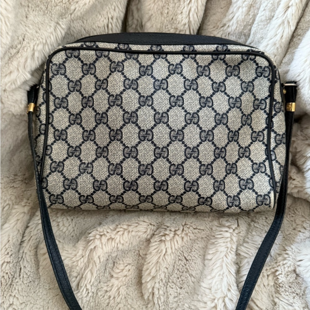 Vintage Authentic GUCCI Ophidia GG Monogram Navy Crossbody/Shoulder Bag - Picture 3 of 12